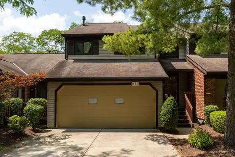 310 Bedford Glenn Ln, Springdale, OH 45246