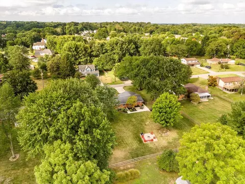 500 Wesley Dr, Cincinnati, OH 45244 photo 8