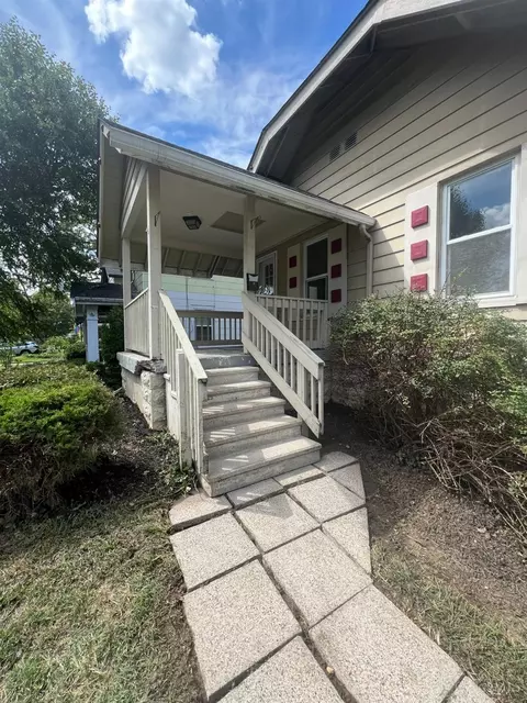 3132 Mapleleaf Ave, Cincinnati, OH 45213 photo 2
