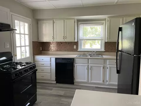 6280 Banning Rd, Cincinnati, OH 45239 photo 4