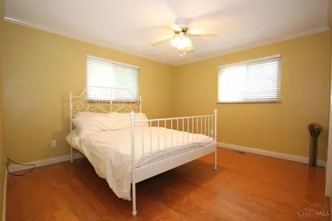 Bedroom - 970 Gardner Rd, Kettering, OH 45429 photo 4 of 9