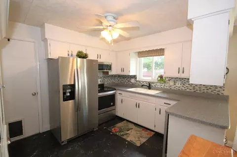 Kitchen - 970 Gardner Rd, Kettering, OH 45429 photo 1 of 4