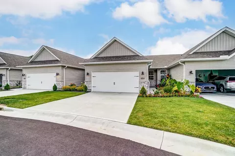 5055 Garden Grove Ln, Cincinnati, OH 45238