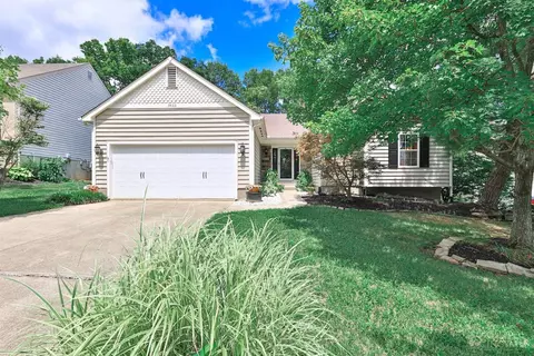 3420 Woodside Dr, Fairfield, OH 45014