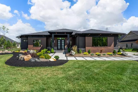 15 Paxton Ct, Loveland, OH 45140