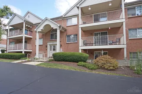 5757 Cheviot Rd #2A, Cincinnati, OH 45247
