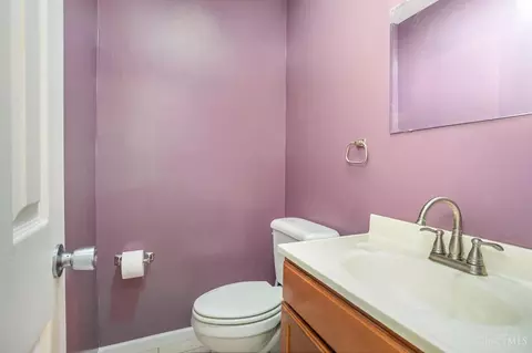 Bath - 216 Sunset Ave, Harrison, OH 45030 photo 1 of 3