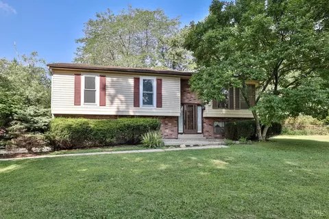 1671 Indian Woods Ln, Okeana, OH 45053
