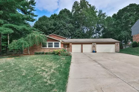1757 Rusticwood Ln, Cincinnati, OH 45255