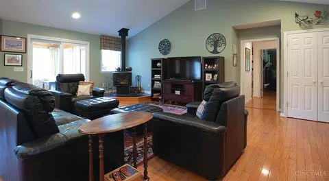 5773 Wayside Ave, Cincinnati, OH 45230 photo 9