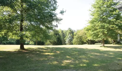 5773 Wayside Ave, Cincinnati, OH 45230 photo 2