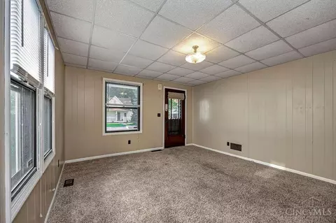 Living - 604 Harrison Ave, Harrison, OH 45030 photo 2 of 4