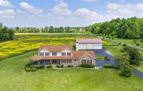 587 Hoskins Rd, Wilmington, OH 45177