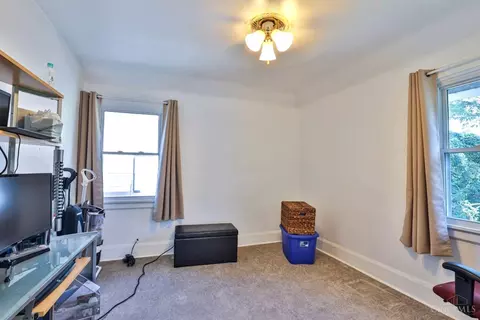 Bedroom - 3602 Madison Rd, Cincinnati, OH 45209 photo 3 of 3