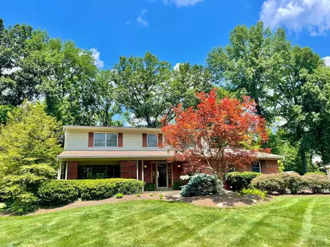 1744 Falcon Dr, Loveland, OH 45140