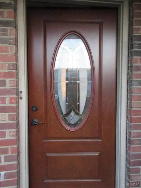 Entry Way - 1158 Oldwick Dr, Reading, OH 45215 photo 2 of 2