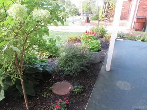Exterior - 1158 Oldwick Dr, Reading, OH 45215 photo 3 of 26