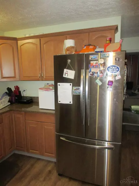 Kitchen - 1158 Oldwick Dr, Reading, OH 45215 photo 2 of 5