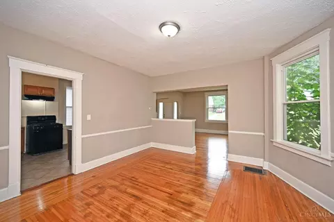 Living - 2804 Shaffer Ave, Cincinnati, OH 45211 photo 6 of 6