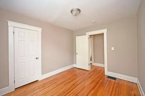 Bedroom - 2804 Shaffer Ave, Cincinnati, OH 45211 photo 4 of 4