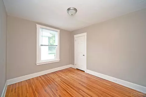 Bedroom - 2804 Shaffer Ave, Cincinnati, OH 45211 photo 3 of 4