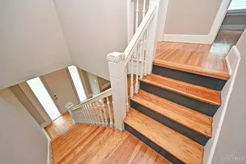 Entry Way - 2804 Shaffer Ave, Cincinnati, OH 45211 photo 3 of 3