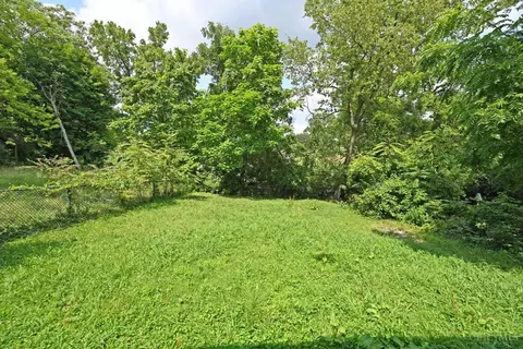 Exterior - 2804 Shaffer Ave, Cincinnati, OH 45211 photo 6 of 10