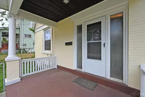 Exterior - 2804 Shaffer Ave, Cincinnati, OH 45211 photo 3 of 10