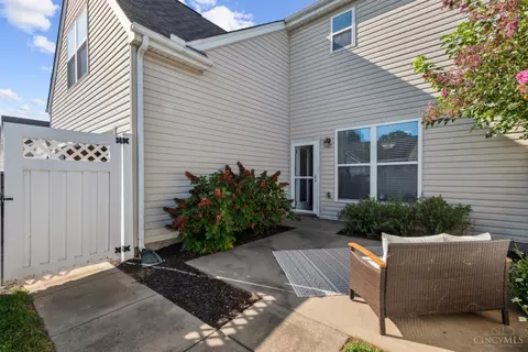 Exterior - 861 Anson Dr, Cincinnati, OH 45245 photo 4 of 6