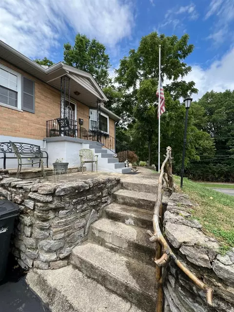 Exterior - 813 Lory Ln, Reading, OH 45215 photo 2 of 7