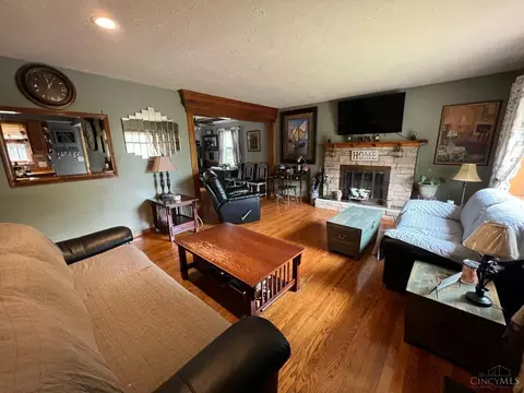 Living - 813 Lory Ln, Reading, OH 45215 photo 1 of 3