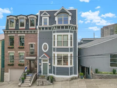 1031 St Gregory St #A, Cincinnati, OH 45202