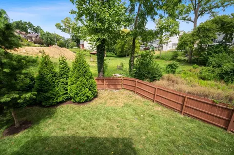 2574 Villa Ln, Cincinnati, OH 45208 photo 16
