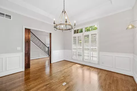 2574 Villa Ln, Cincinnati, OH 45208 photo 5