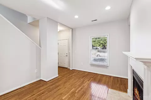2520 Hackberry St, Cincinnati, OH 45206 photo 5
