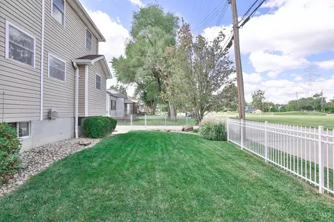 235 Bernard Ave, Reading, OH 45215 photo 3