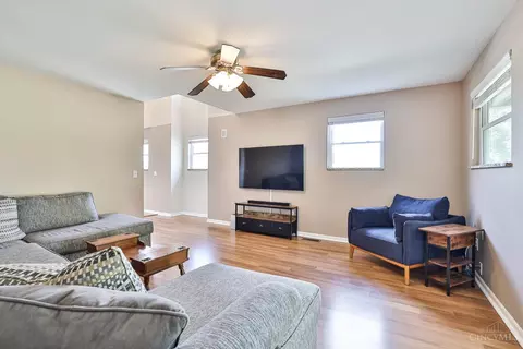 235 Bernard Ave, Reading, OH 45215 photo 5