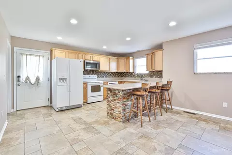 235 Bernard Ave, Reading, OH 45215 photo 8