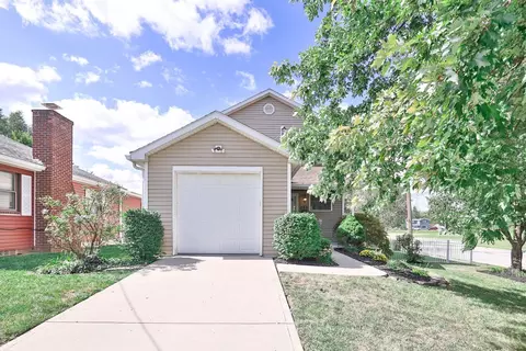 235 Bernard Ave, Reading, OH 45215 photo 2