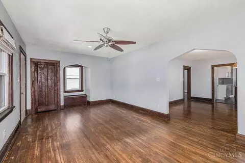 Living - 3615 Madison Rd, Cincinnati, OH 45209 photo 4 of 11