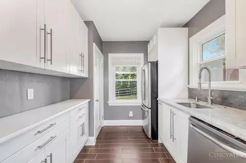 Kitchen - 3615 Madison Rd, Cincinnati, OH 45209 photo 3 of 4