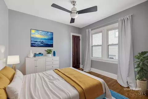 Bedroom - 3615 Madison Rd, Cincinnati, OH 45209 photo 4 of 4