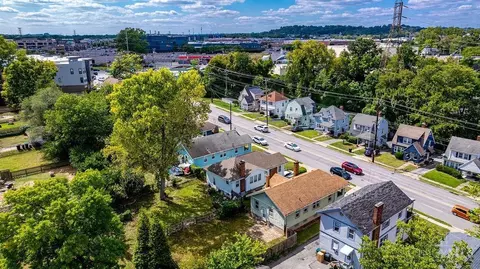 View/Area - 3615 Madison Rd, Cincinnati, OH 45209 photo 3 of 4
