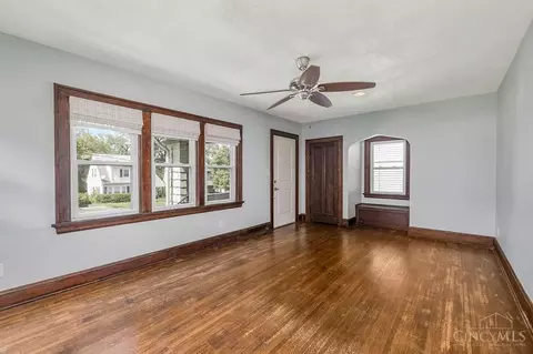 Living - 3615 Madison Rd, Cincinnati, OH 45209 photo 5 of 11