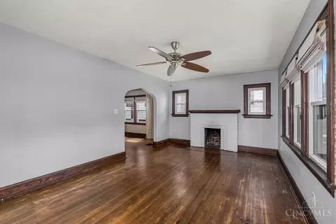 Living - 3615 Madison Rd, Cincinnati, OH 45209 photo 1 of 11
