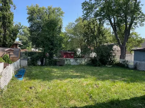 Exterior - 2480 Cornwall Dr, Cincinnati, OH 45231 photo 2 of 3