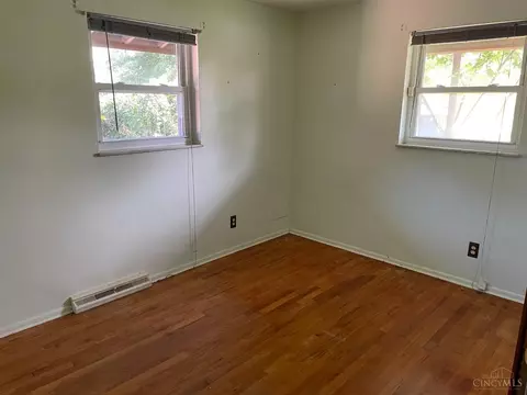 Bedroom - 2480 Cornwall Dr, Cincinnati, OH 45231 photo 1 of 4