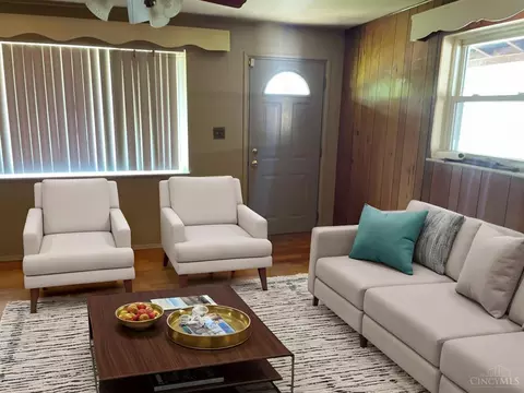 Living - 2480 Cornwall Dr, Cincinnati, OH 45231 photo 1 of 4