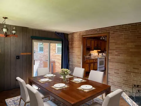 Dining - 2480 Cornwall Dr, Cincinnati, OH 45231 photo 1 of 1