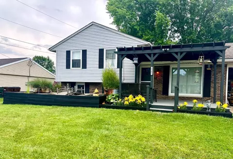 2263 Cornwall Dr, Xenia, OH 45385